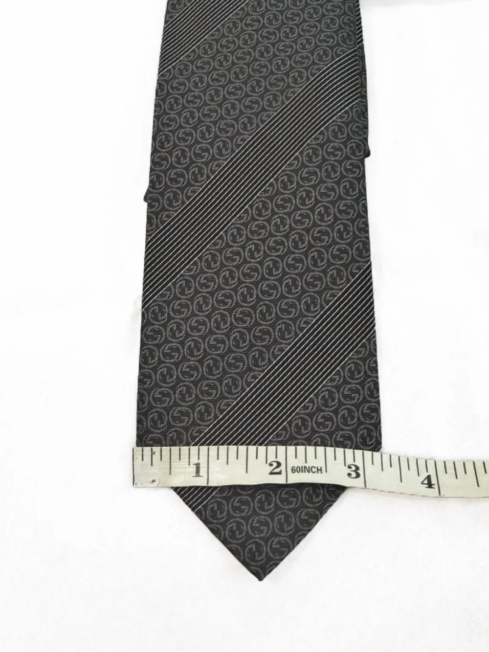 Gucci Classic Dark Grey Men's Textured Stripe and GG Tie NWT